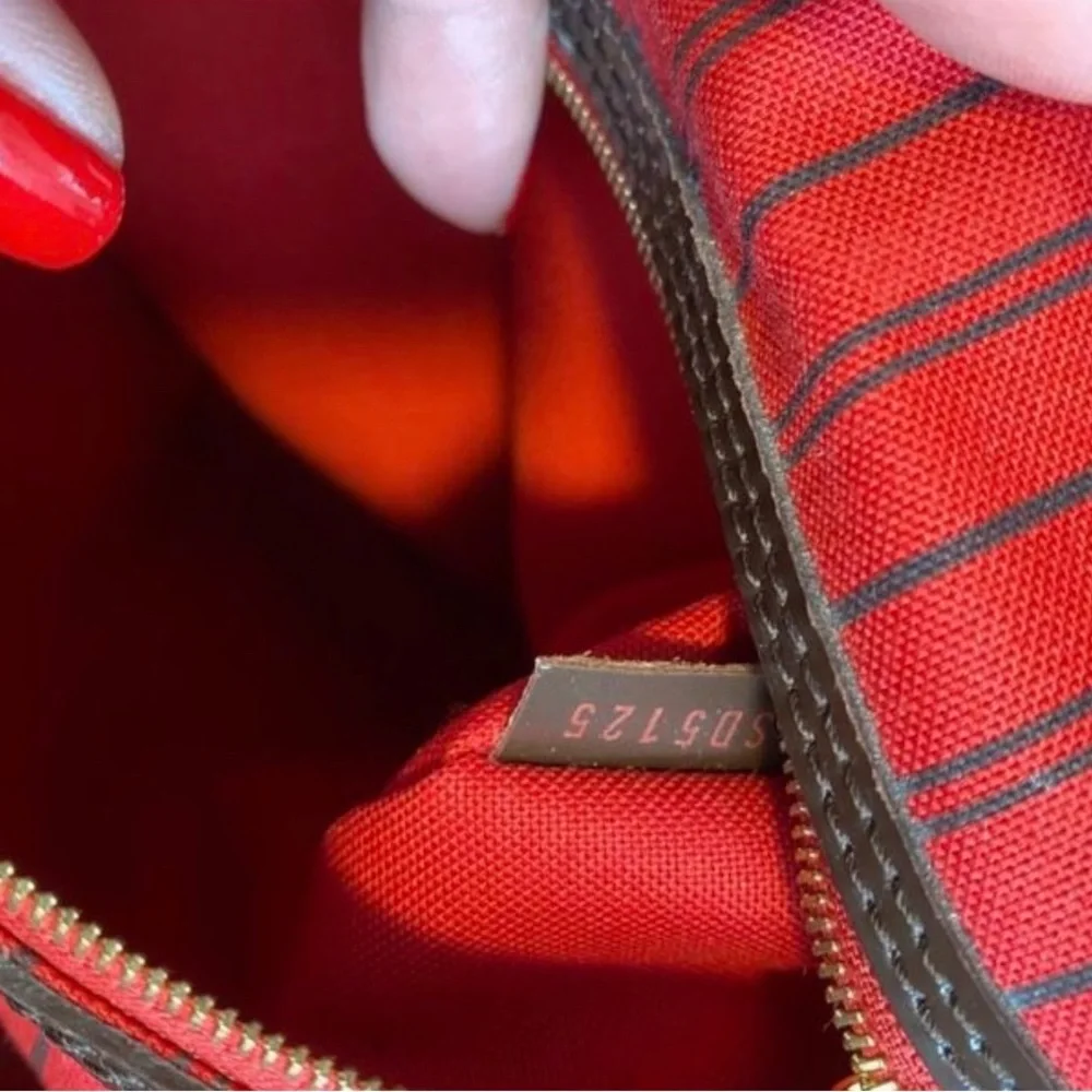 LOUIS VUITTON DELIGHTFUL HANDBAG- DISCONTINUED BAG - Picture 3 of 3